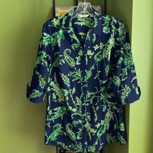 💖Liz Claiborne navy and green button down shirt with fold up cuffs